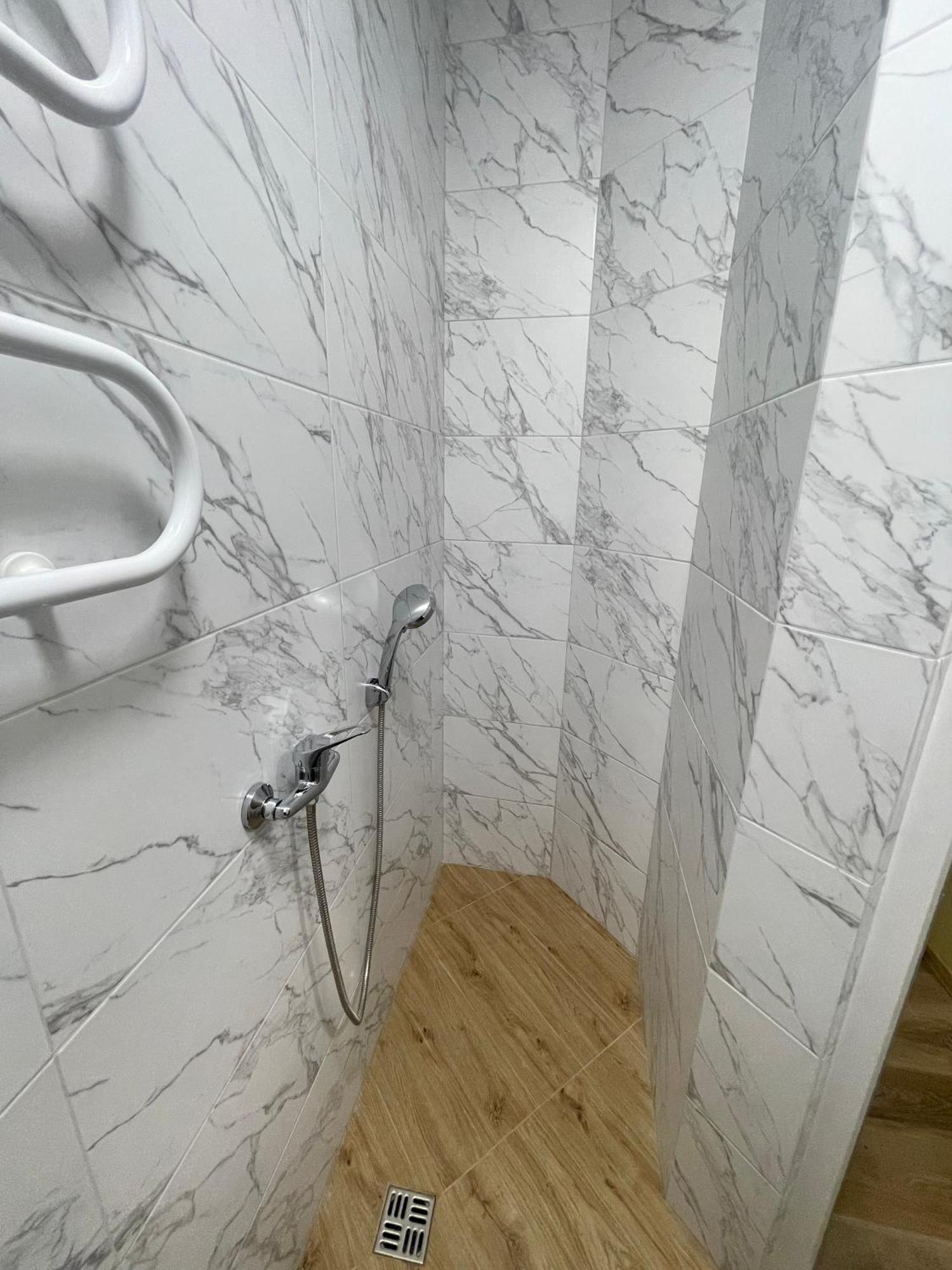 أوديسا Pierre Apartments المظهر الخارجي الصورة