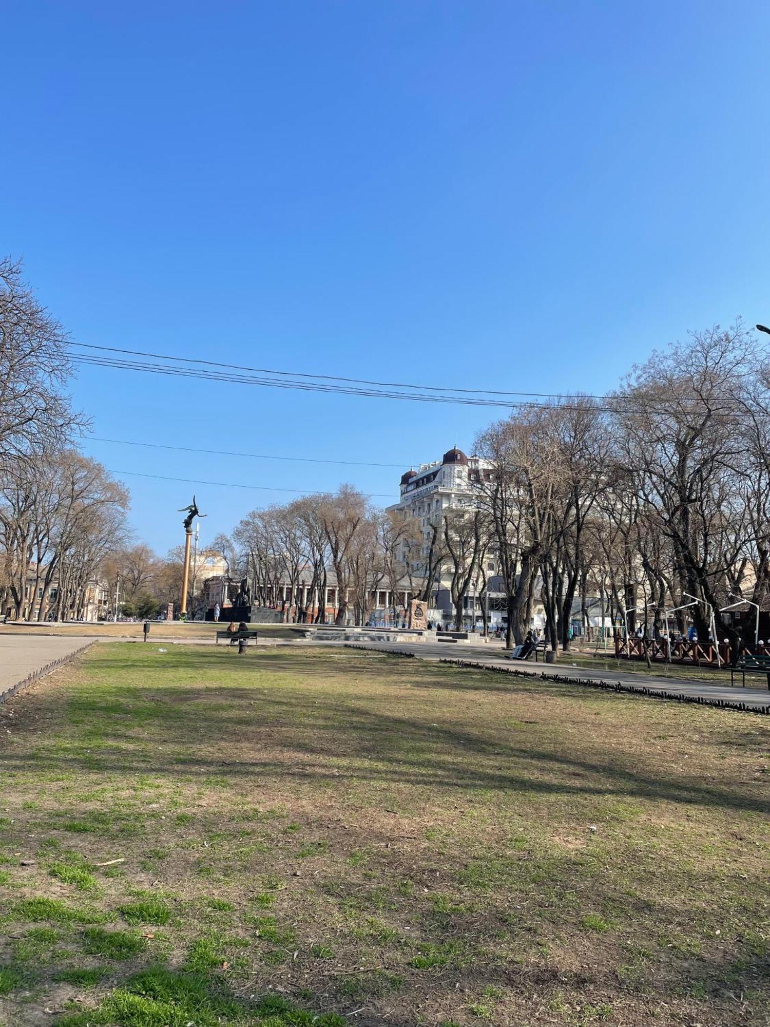 أوديسا Pierre Apartments المظهر الخارجي الصورة