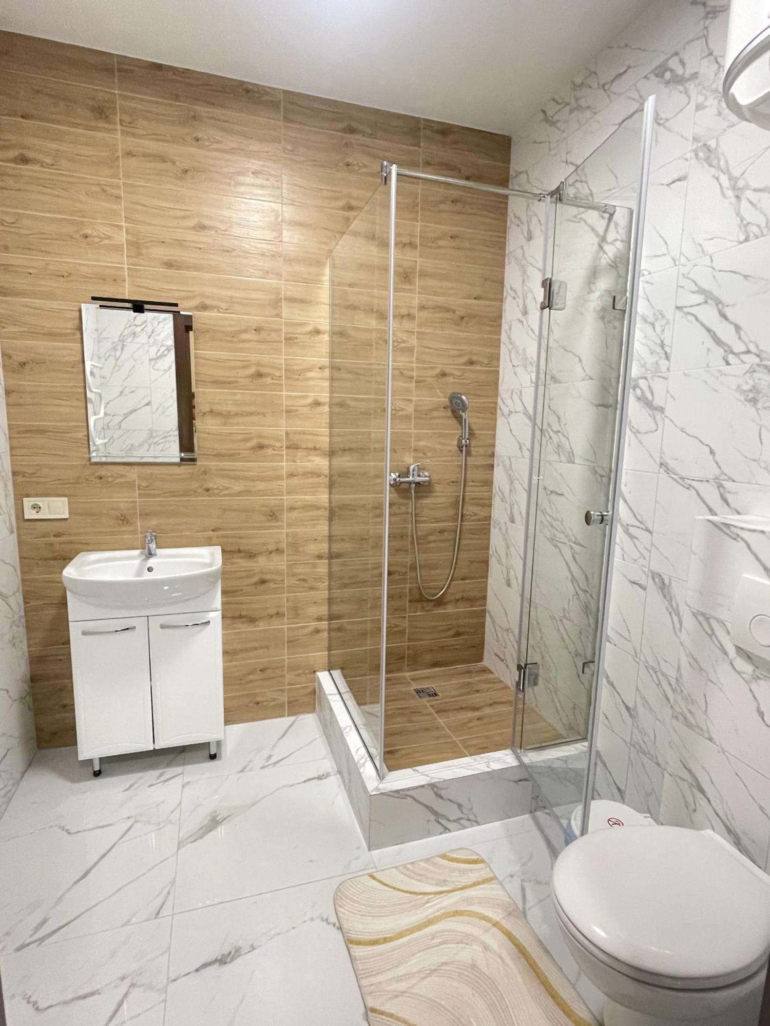 أوديسا Pierre Apartments المظهر الخارجي الصورة