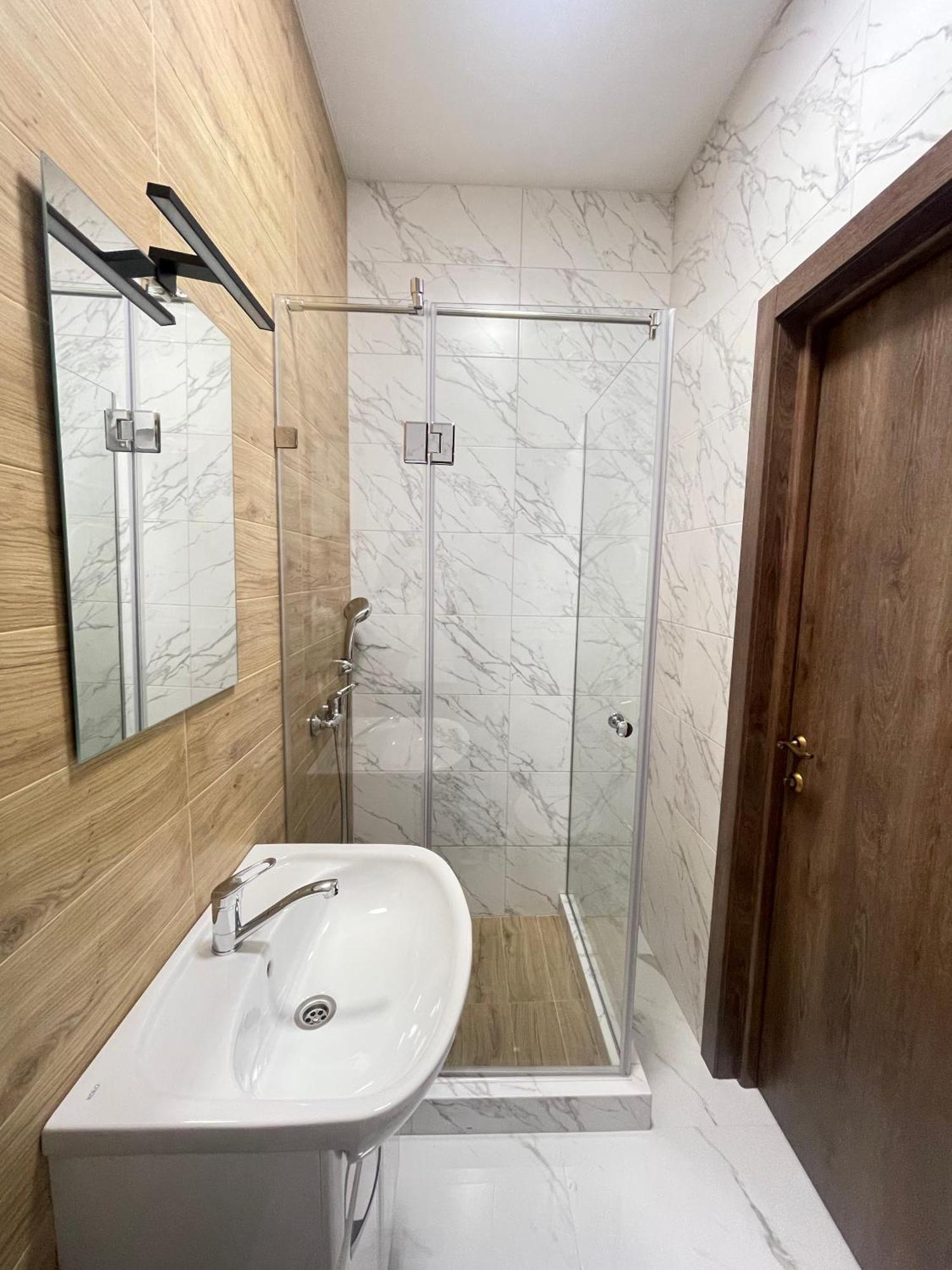 أوديسا Pierre Apartments المظهر الخارجي الصورة