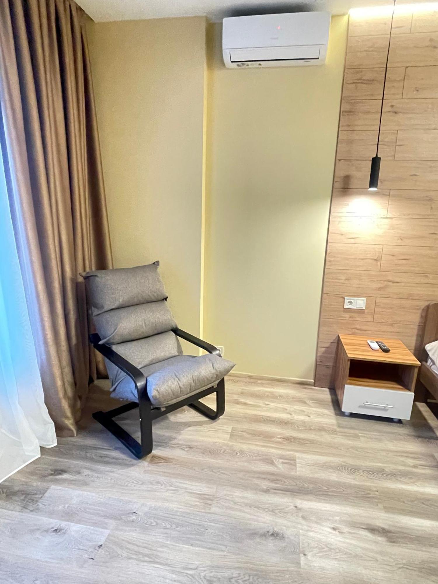أوديسا Pierre Apartments المظهر الخارجي الصورة